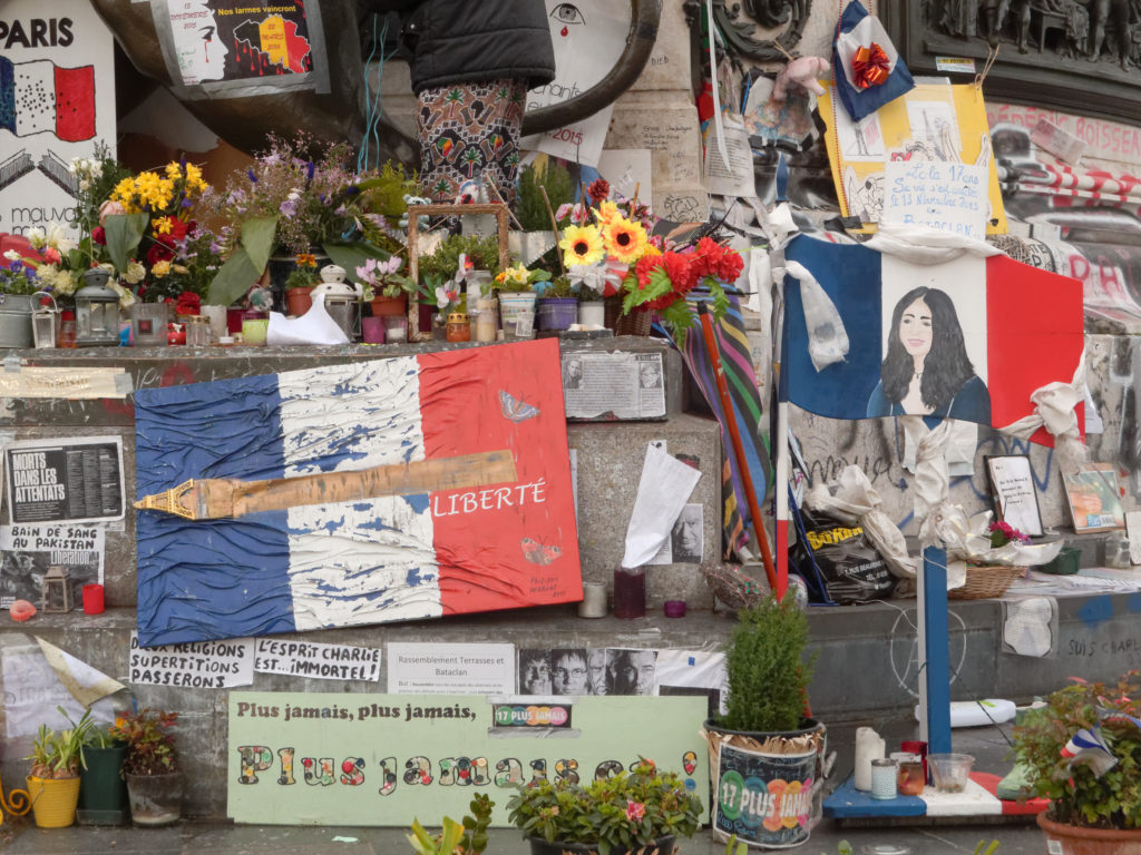 Les conséquences psychologiques des attentats de Paris et des autres évènements NRBCe