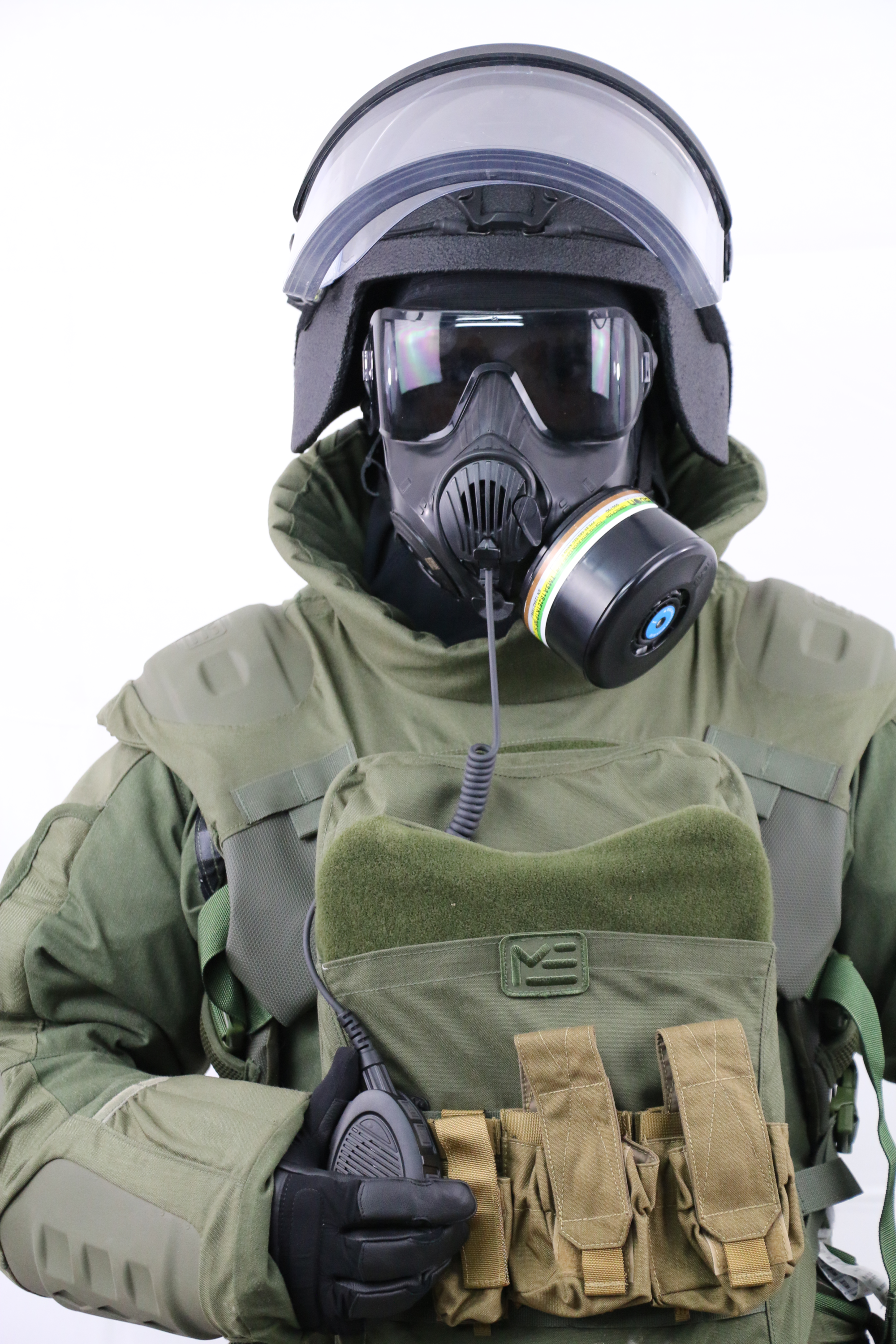 Masque à gaz AVEC-CHEM OM-90 - modèle militaire